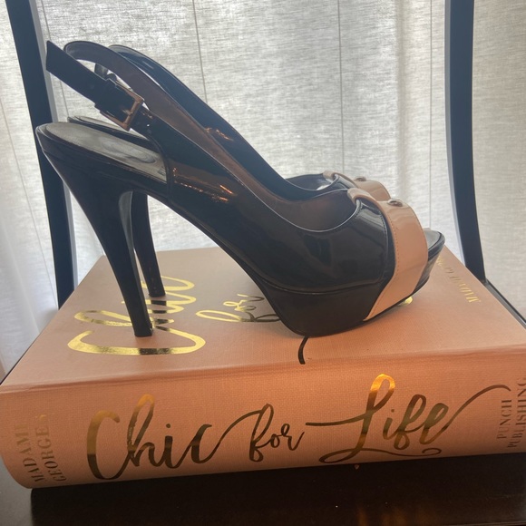 Sling back patent leather heels - Picture 1 of 5